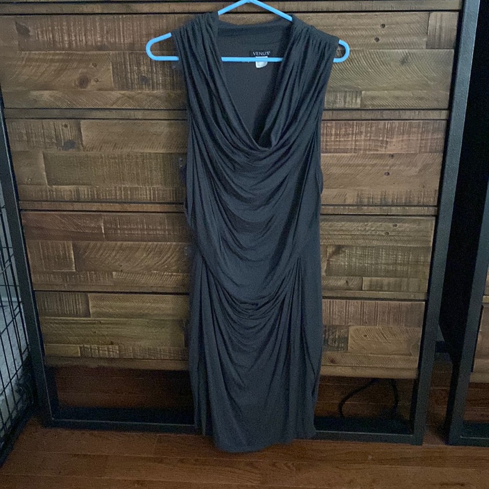 Venus fun, rouched and lined charcoal dress